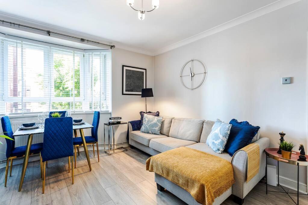 Kensington Balcony Condo For 6 ลอนดอน ภายนอก รูปภาพ