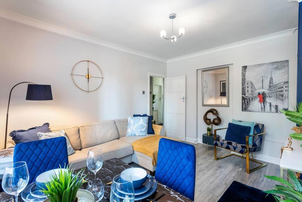Kensington Balcony Condo For 6 ลอนดอน ภายนอก รูปภาพ